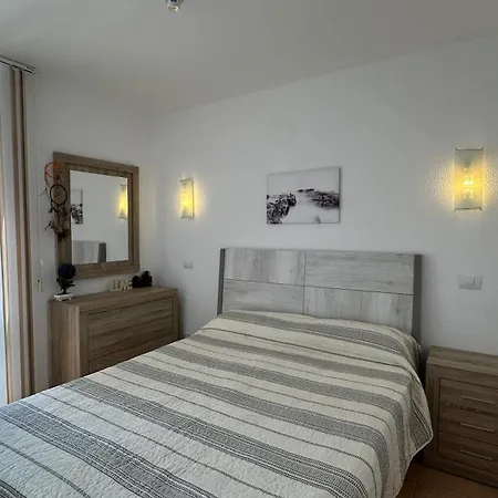 Apartment Omar Holidays