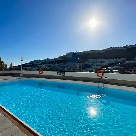 Omar Holidays Apartmán *